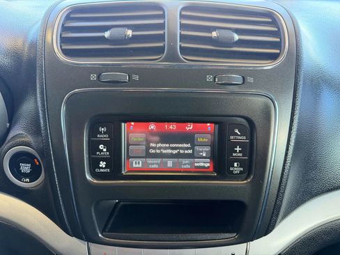 Used 2018 Dodge Journey SE w/ Connectivity Group image 15