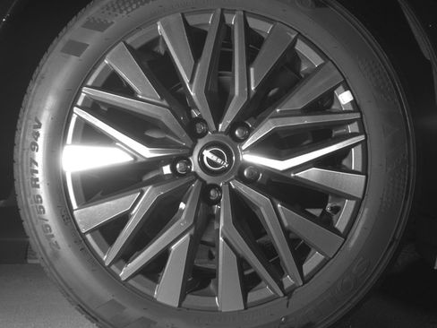 Used 2025 Nissan Altima 2.5 SV image 15