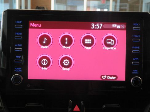 Used 2021 Toyota Corolla LE FWD image 37