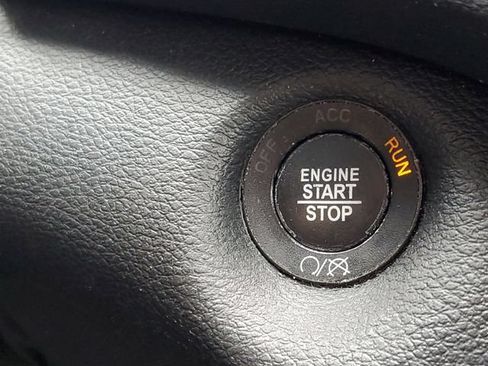 Used 2022 Jeep Cherokee Latitude Lux AWD/4WD image 15