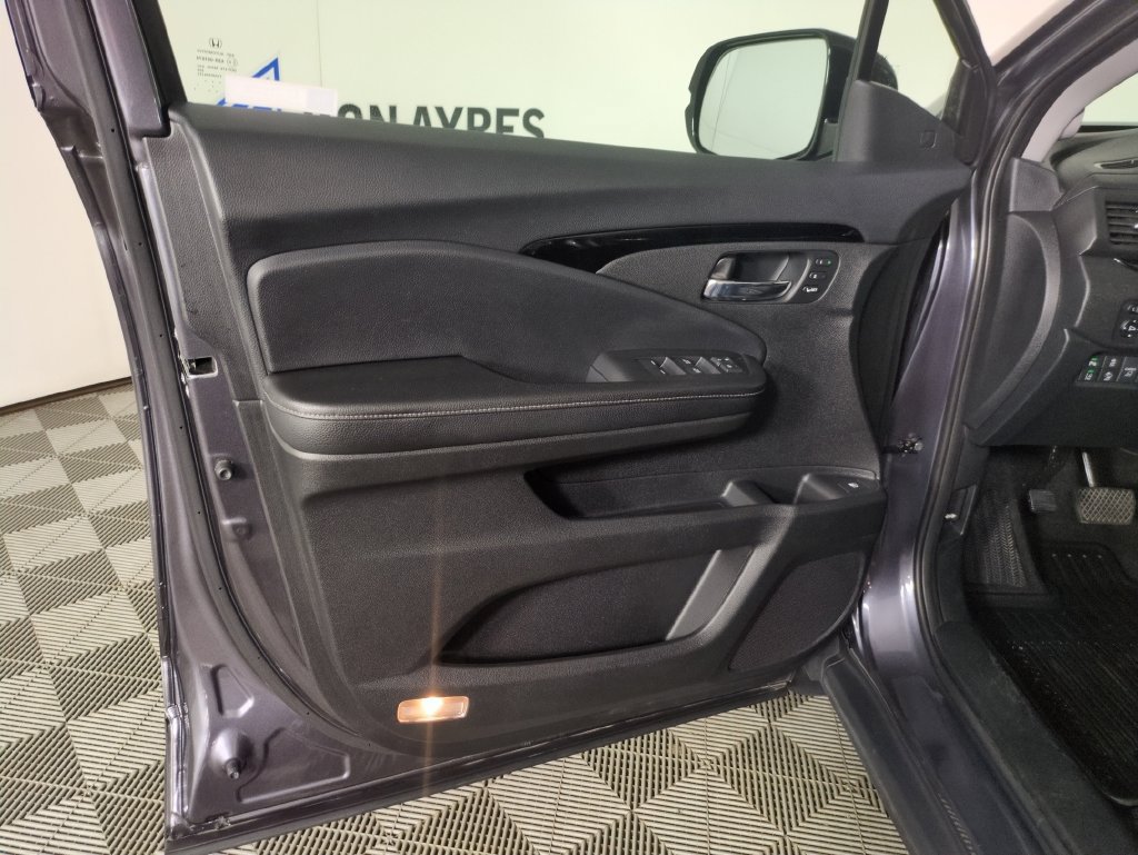 Used 2018 Honda Ridgeline RTL-E image 14