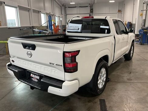 Used 2024 Nissan Frontier SV w/ SV Convenience Package image 6