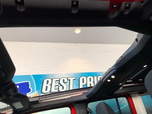 Used 2024 Jeep Wrangler Sport S image 22