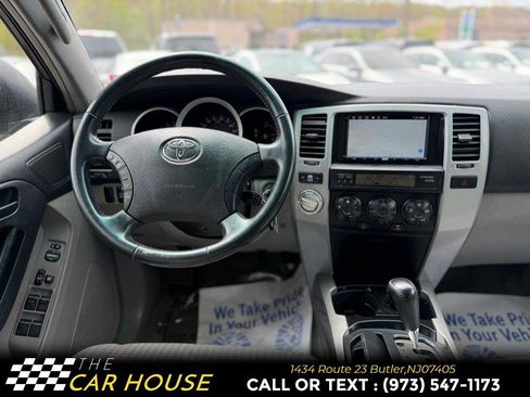 Used 2008 Toyota 4Runner SR5 AWD/4WD image 25