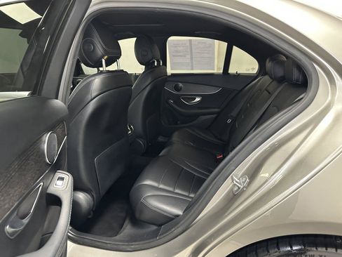 Used 2019 Mercedes-Benz C 300 4MATIC Sedan image 32