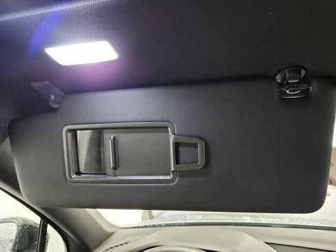 Certified 2023 Volkswagen Tiguan SE R-Line image 25