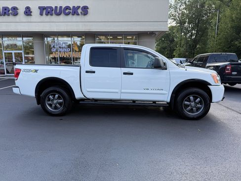 Used 2015 Nissan Titan PRO-4X image 7
