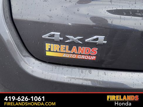 Used 2024 Jeep Compass Latitude image 36