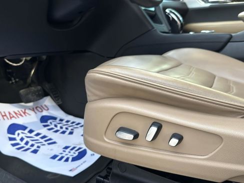 Used 2022 Cadillac XT6 Premium Luxury w/ Platinum Package image 9