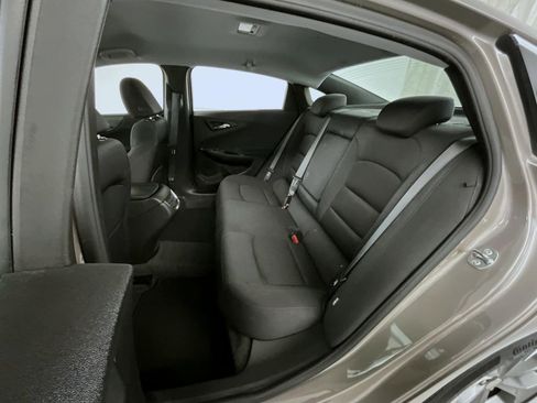 Used 2024 Chevrolet Malibu LT image 19