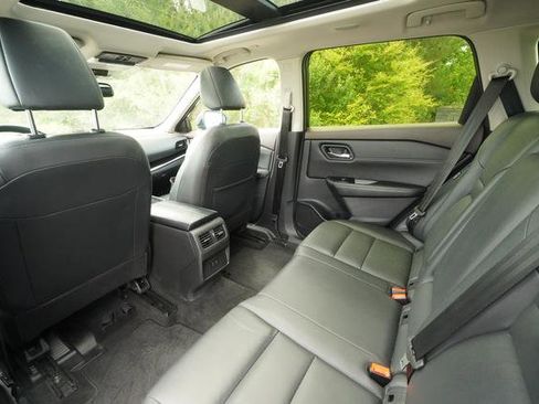 Used 2023 Nissan Rogue SL FWD image 26