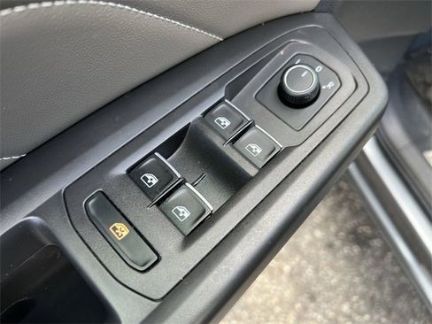 Used 2023 Volkswagen Atlas SE w/ Panoramic Sunroof Package image 13