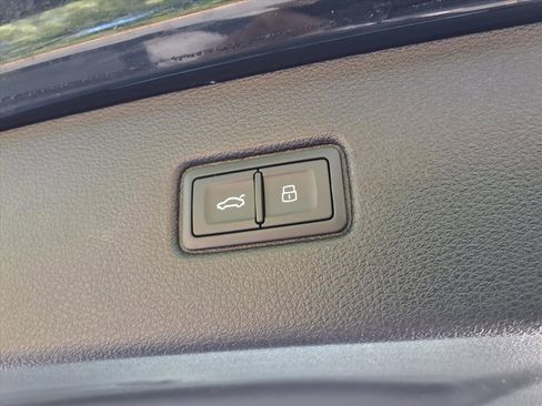 Used 2024 Audi Q7 2.0T Premium Plus image 27