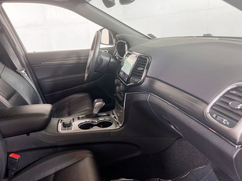 Used 2022 Jeep Grand Cherokee Limited image 29