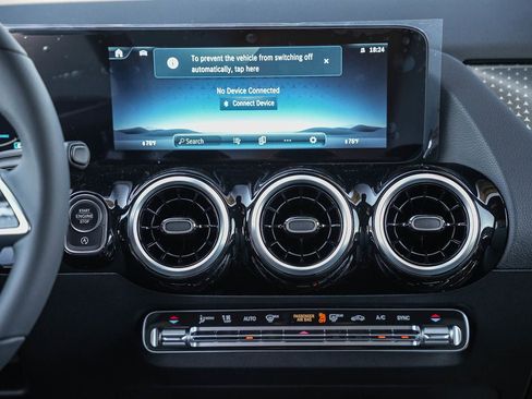 New 2026 Mercedes-Benz GLA 250 4MATIC image 14