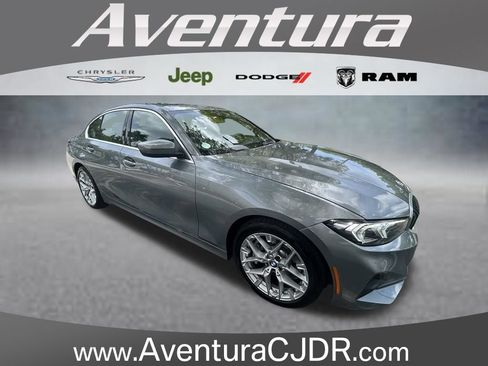 Used 2025 BMW 330i Sedan w/ Convenience Package RWD image 1