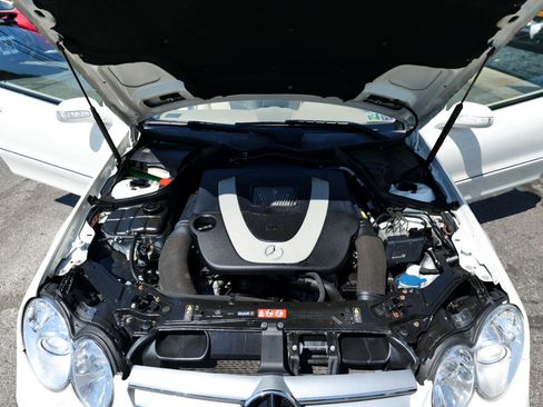 Used 2007 Mercedes-Benz CLK 350 2dr Coupe 3.5L image 45