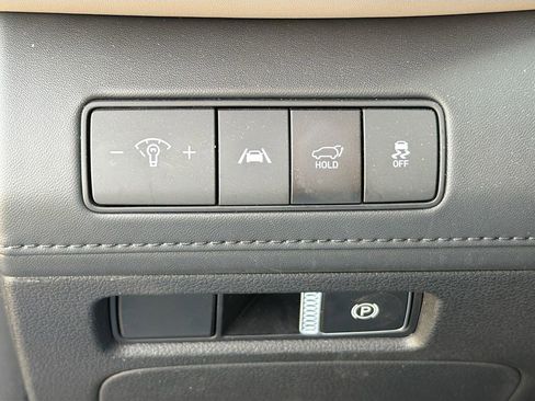 Used 2022 Hyundai Santa Fe Limited FWD image 22