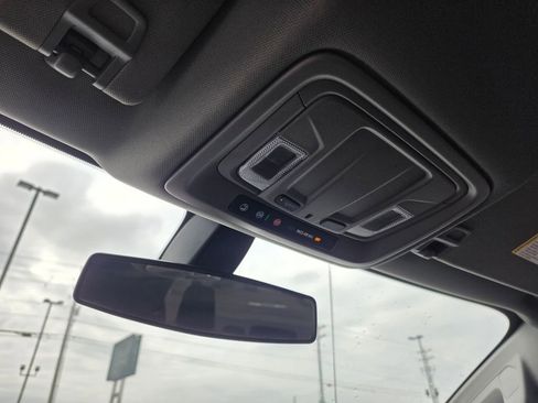 Used 2022 Chevrolet Silverado 1500 Custom Trail Boss image 19