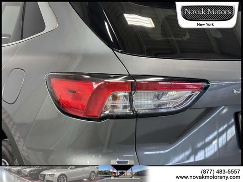 Used 2022 Ford Escape Titanium image 6