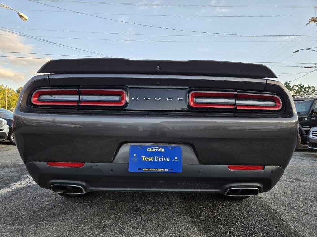 Used 2017 Dodge Challenger SXT Plus RWD image 7
