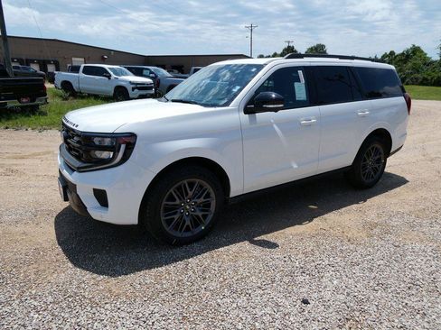 New 2027 Ford Expedition Platinum w/ Stealth Appearance Package AWD/4WD image 8