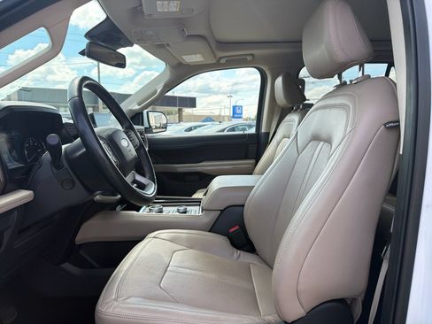 Used 2022 Ford Expedition Max Limited AWD/4WD image 14