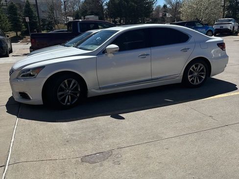Used 2016 Lexus LS 460 w/ Comfort Package image 2