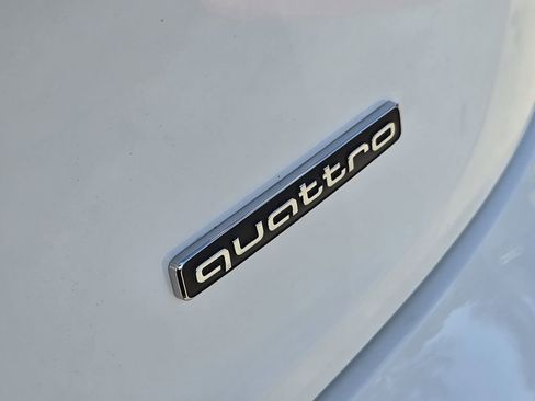 Certified 2023 Audi Q5 2.0T Premium w/ Convenience Package image 12