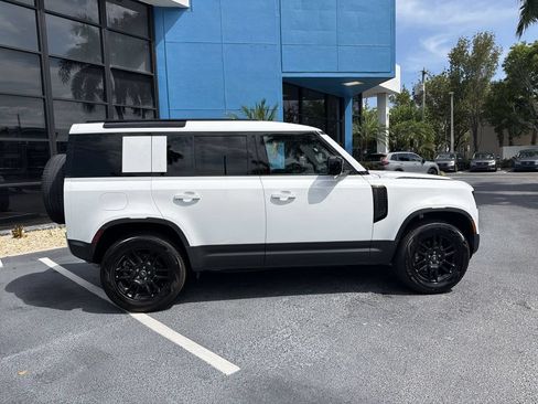 Used 2025 Land Rover Defender 110 S AWD/4WD image 9