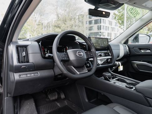 New 2026 Nissan Pathfinder SL AWD/4WD image 23