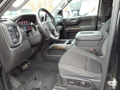 Used 2021 Chevrolet Silverado 1500 LT Trail Boss w/ Convenience Package II image 10