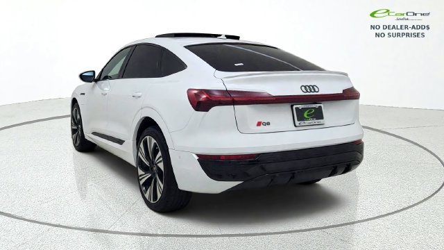 Used 2024 Audi Q8 e-tron Prestige w/ Prestige Package AWD/4WD image 6