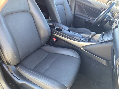 Used 2016 Lexus IS 200t image 11