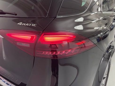 Certified 2025 Mercedes-Benz GLE 350 4MATIC image 9