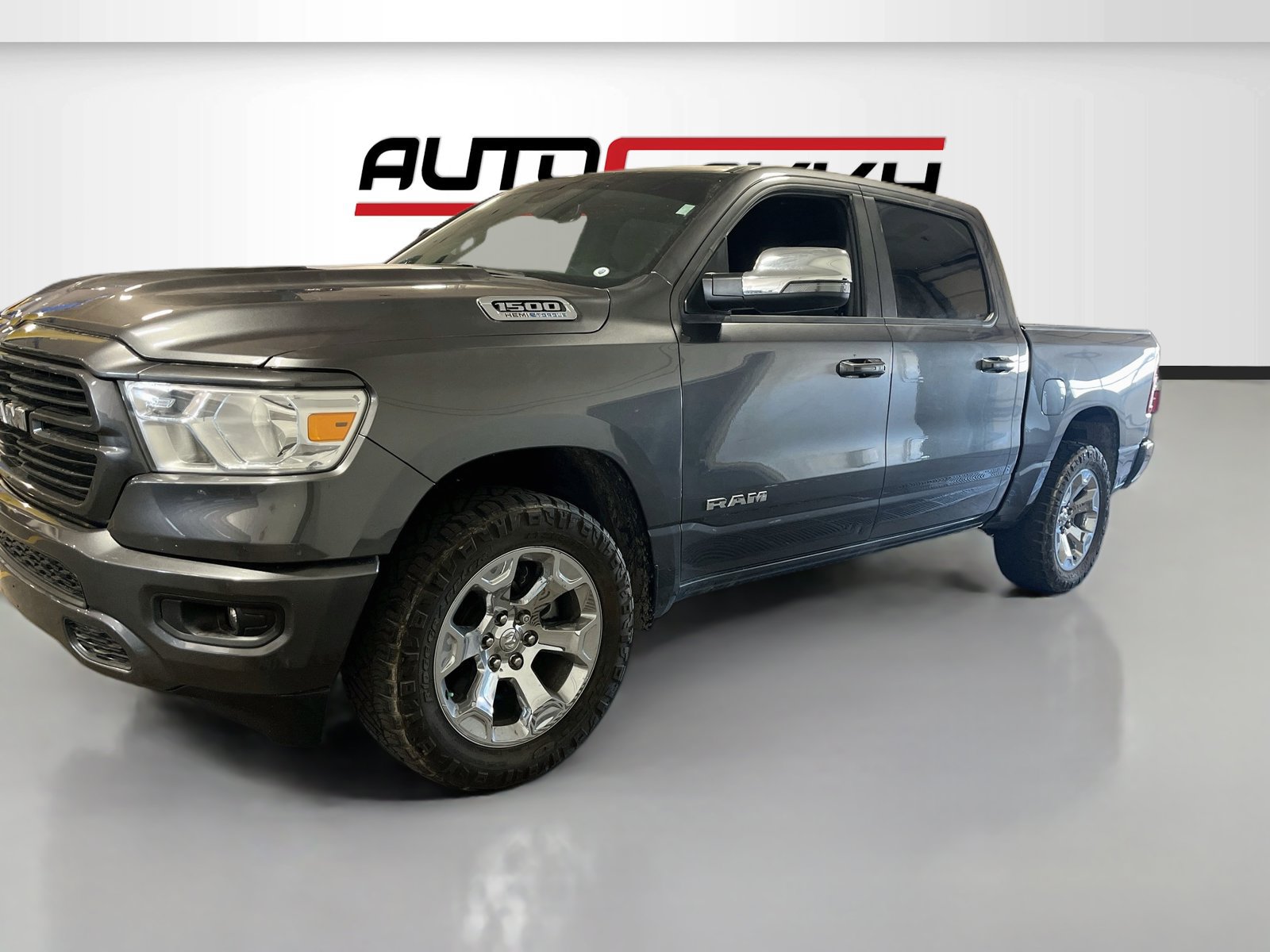 Used 2024 RAM 1500 Lone Star AWD/4WD image 3
