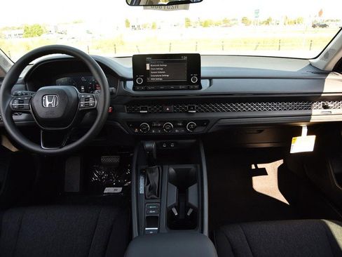 New 2025 Honda Accord SE image 7