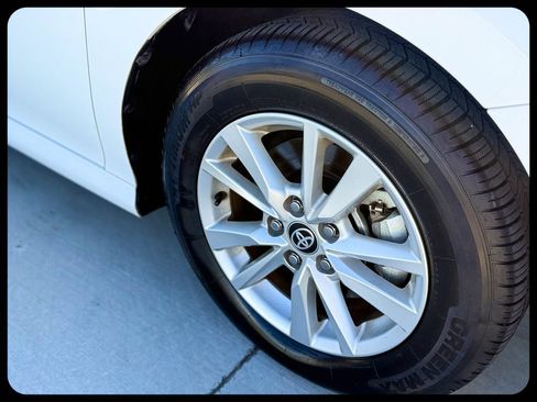 Used 2025 Toyota Camry LE FWD image 6