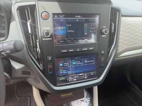 Used 2025 Subaru Forester AWD/4WD image 5