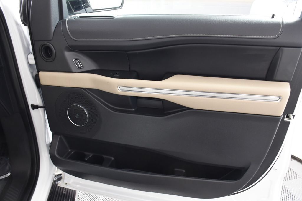 Used 2023 Ford Expedition Max Limited AWD/4WD image 18