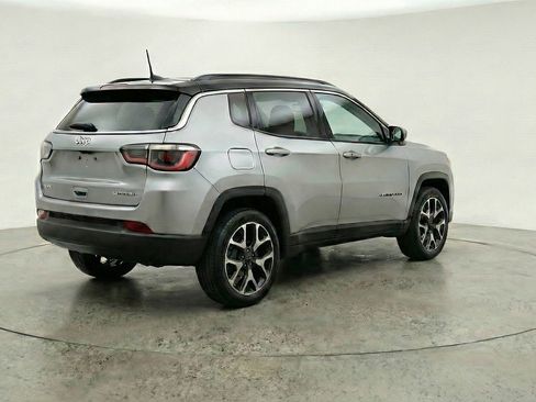 Used 2025 Jeep Compass Limited AWD/4WD image 9