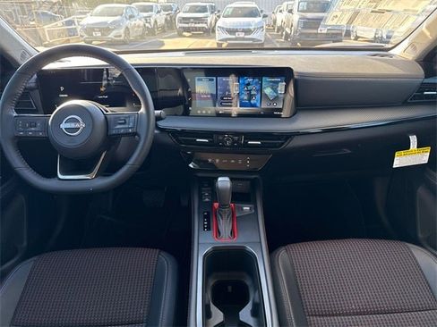 New 2026 Nissan Kicks SR image 12