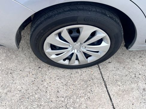 Used 2019 Subaru Impreza 2.0i w/ Eyesight image 11