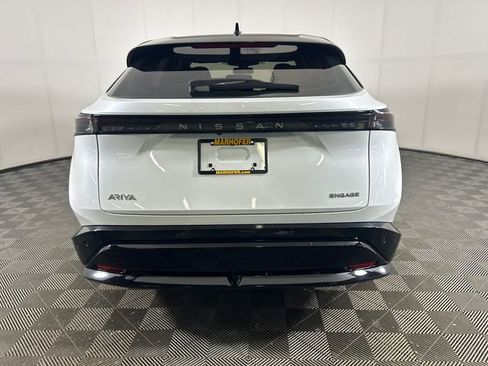 Used 2023 Nissan Ariya FWD image 3