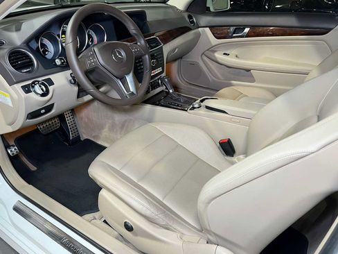Used 2014 Mercedes-Benz C 250 Coupe image 21