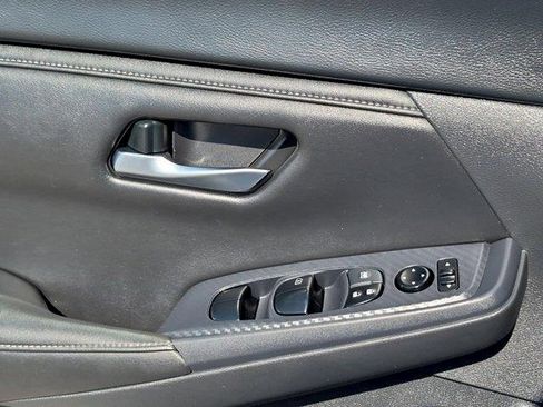 Used 2024 Nissan Sentra SV w/ Trunk Package FWD image 22