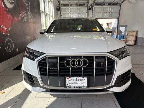 Used 2023 Audi Q7 3.0T Premium w/ Convenience Package AWD/4WD image 7