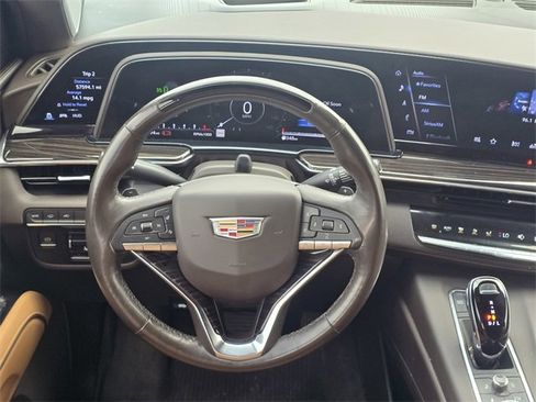 Used 2022 Cadillac Escalade Premium Luxury w/ Performance Package image 19