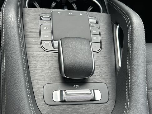 Certified 2026 Mercedes-Benz GLS 450 4MATIC image 37