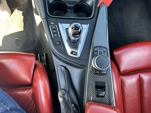 Used 2020 BMW M4 Convertible image 22